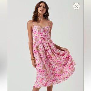 NWT ASTR The Label Ferreira Floral Dress